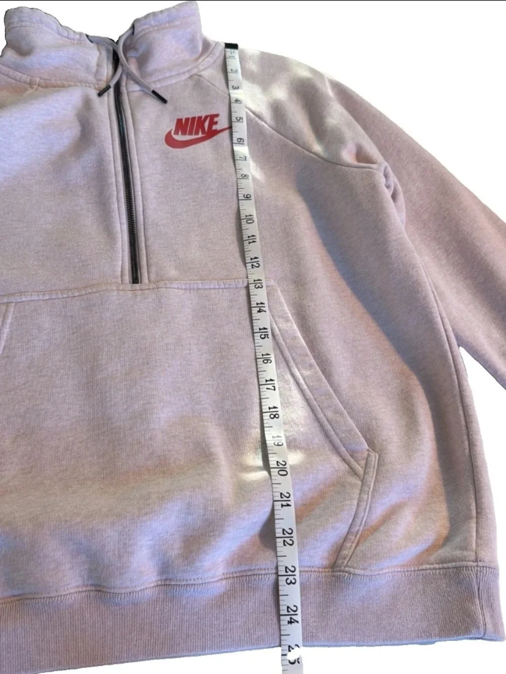 Nike 1/2 Zip Pullover Sweatshirt Women’s Medium Pullover Pink Kangaroo Pocket